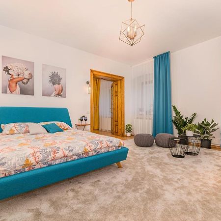 Garden Hideout - Central Apartment Brasov Ngoại thất bức ảnh