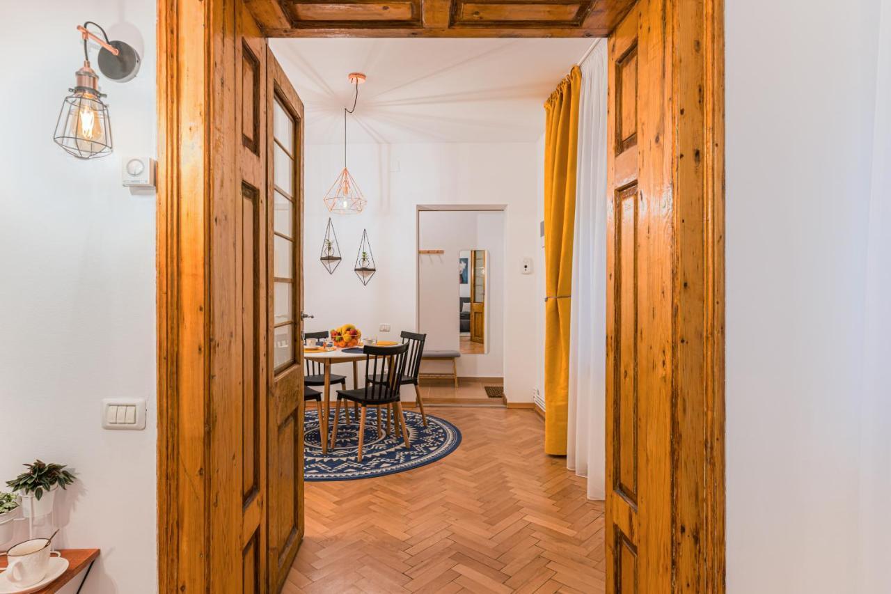 Garden Hideout - Central Apartment Brasov Ngoại thất bức ảnh