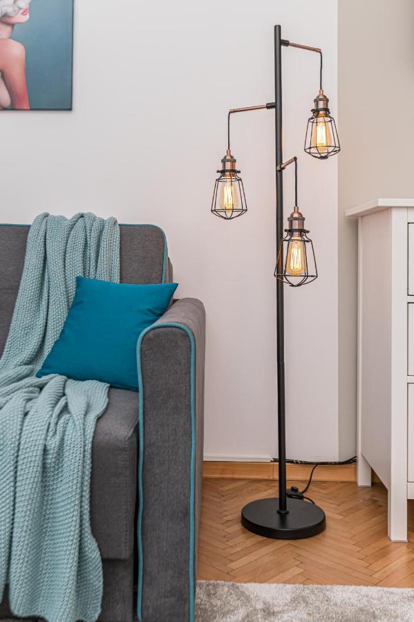 Garden Hideout - Central Apartment Brasov Ngoại thất bức ảnh