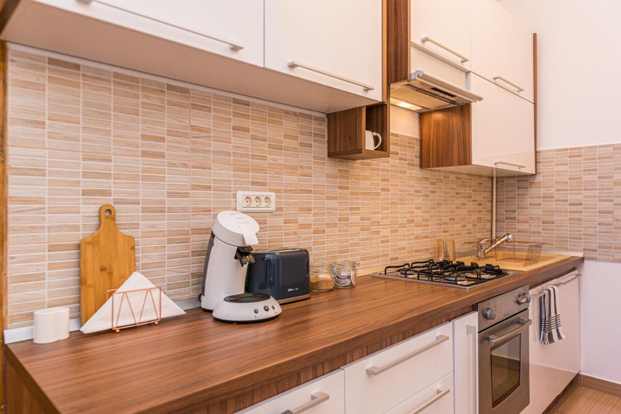 Garden Hideout - Central Apartment Brasov Ngoại thất bức ảnh