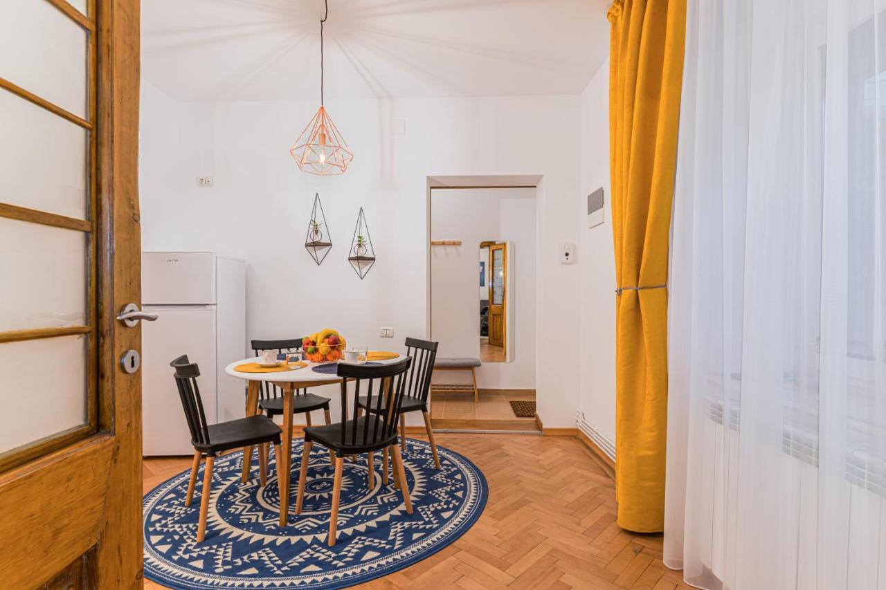 Garden Hideout - Central Apartment Brasov Ngoại thất bức ảnh